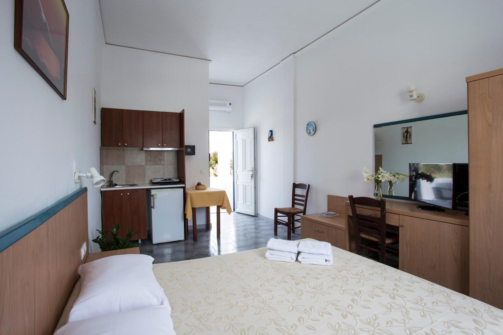 Sun -Rise Apartment Perissa  Exterior photo